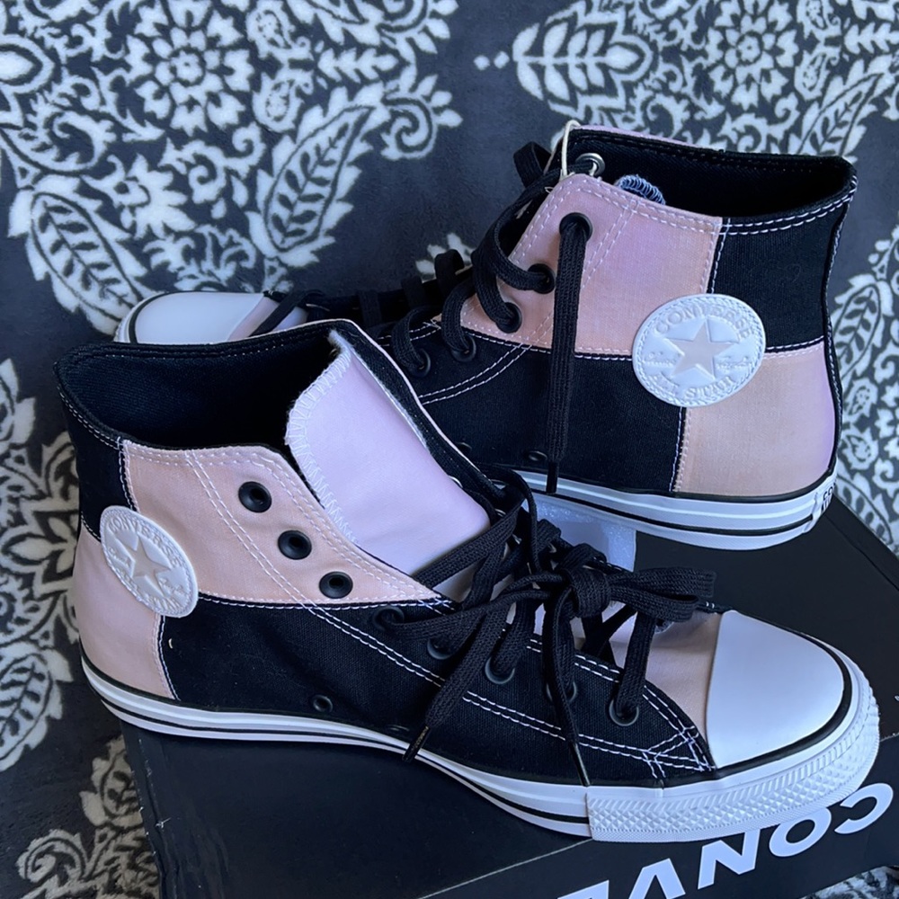 Converse Chuck Taylor All Star Hi Black/Magenta/White MEN`S - Picture 11 of 16